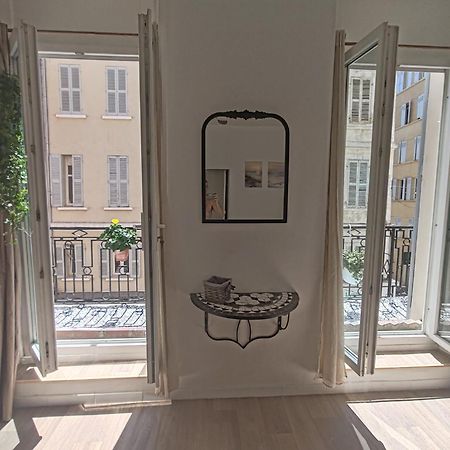 T3 Grand Balcon Au Coeur Du Vieux Port Apartment Marseille Luaran gambar